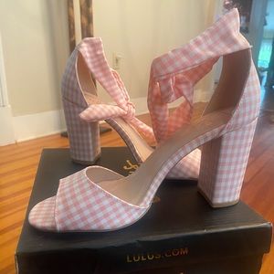 Lulus pink Gingham tie up chunky heels